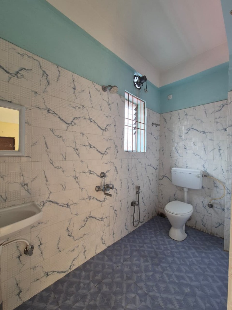 Unfurnished 2bhk in Hatigaon, Guwahati, Assam, India for Rent